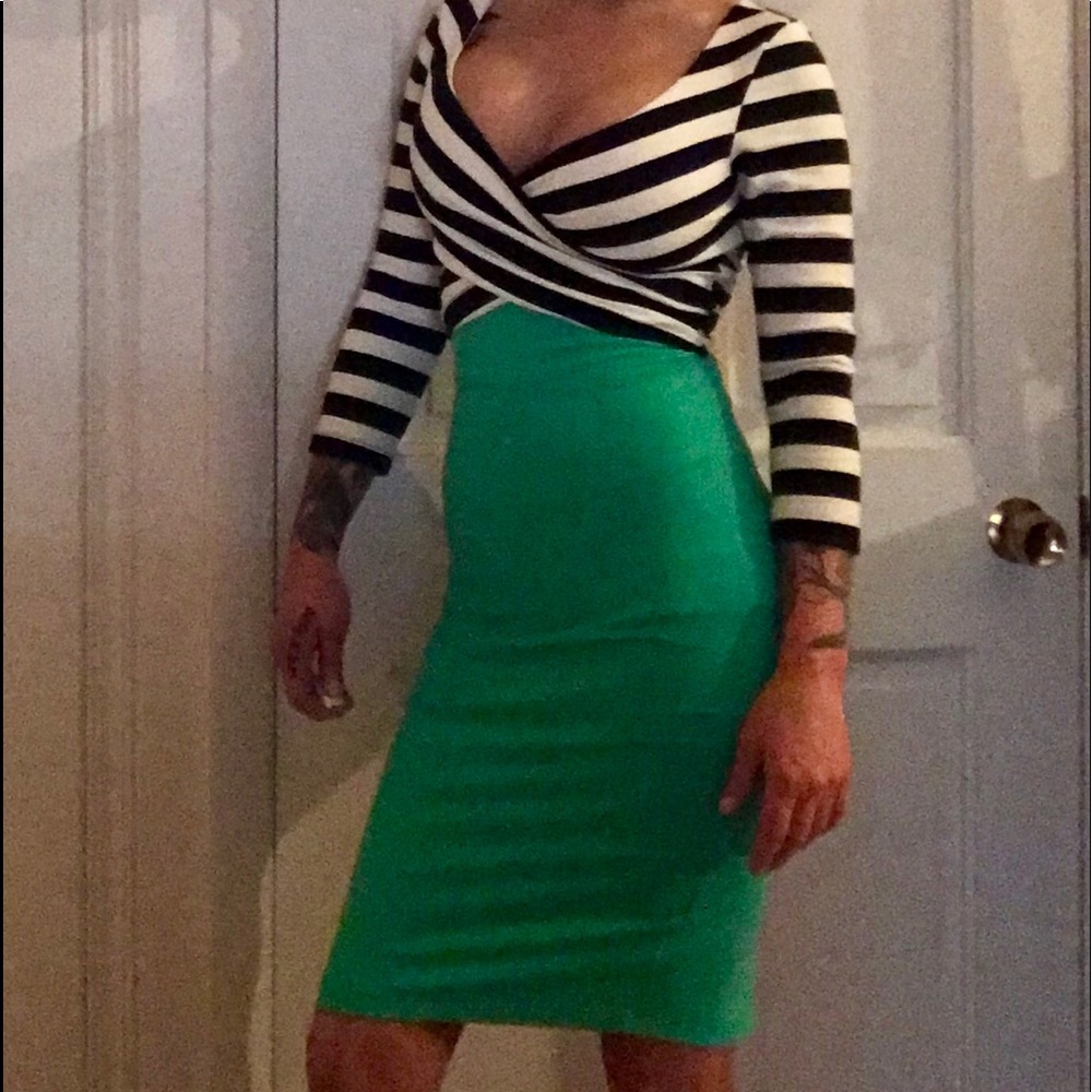 Bebe extra small green pencil skirt brand new
